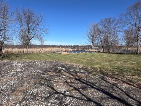 Lakeside Drive Lakemore OH 44250