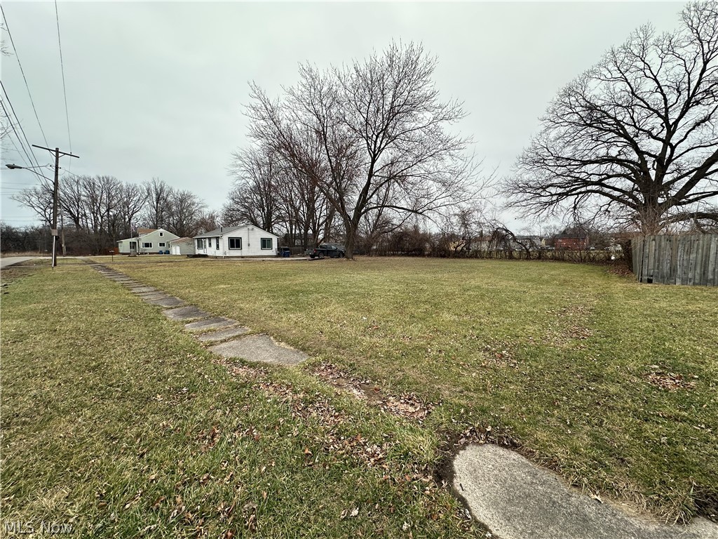 V/l Maryland Avenue Lorain OH 44052