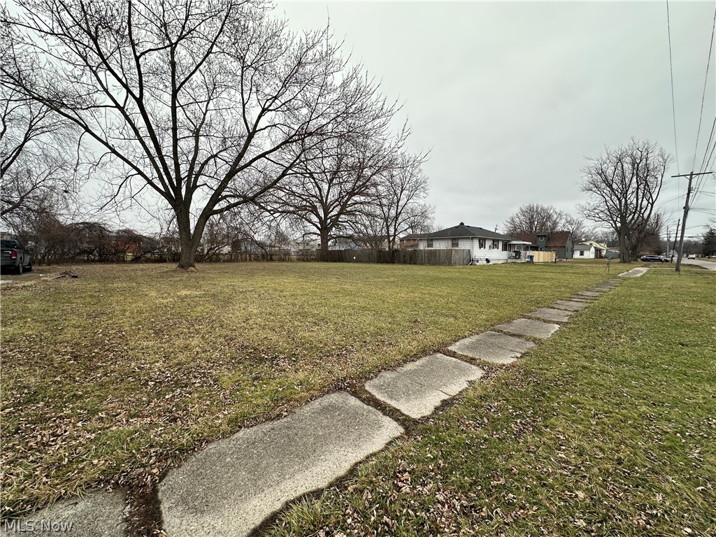 V/l Maryland Avenue Lorain OH 44052