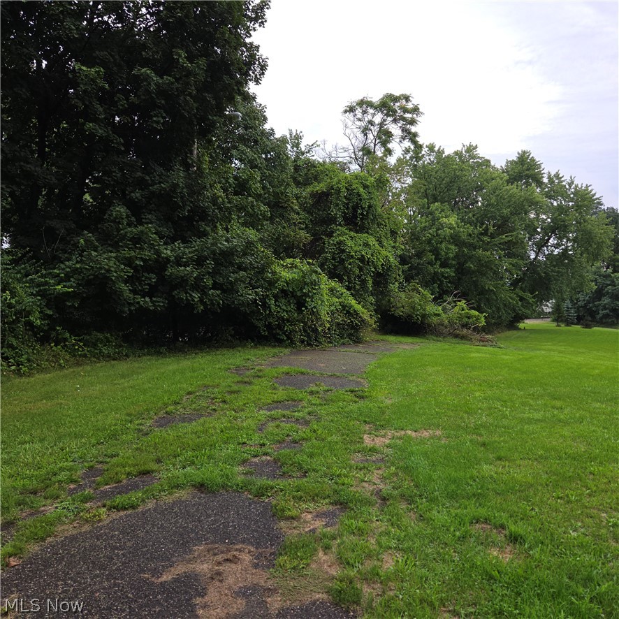 357 N 6th Street Coshocton OH 43812