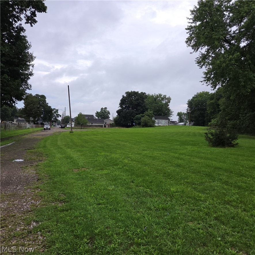 357 N 6th Street Coshocton OH 43812