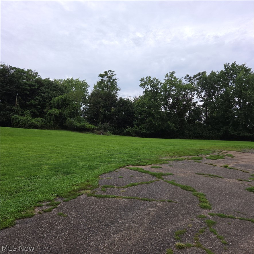 357 N 6th Street Coshocton OH 43812