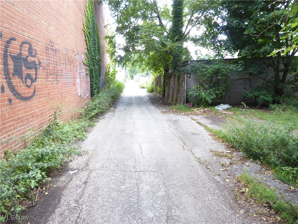 6707 Colgate Avenue Cleveland OH 44102