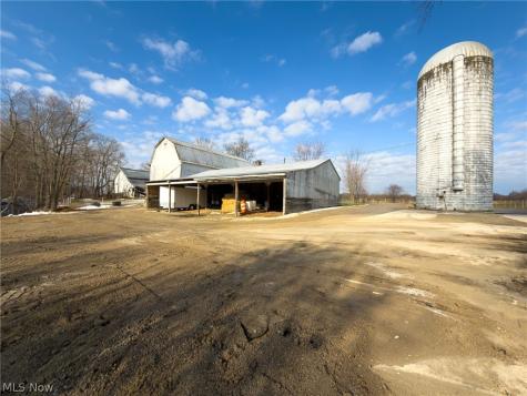 14178 West Road Wakeman OH 44889