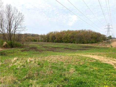 V/l Schocalog Road Copley OH 44320