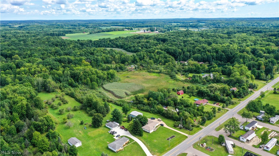 3237 State Route 82 Highway Mantua OH 44255
