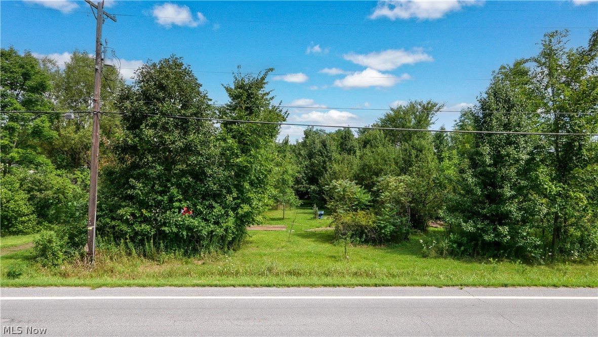 3237 State Route 82 Highway Mantua OH 44255