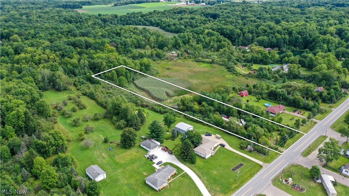 3237 State Route 82 Highway Mantua OH 44255