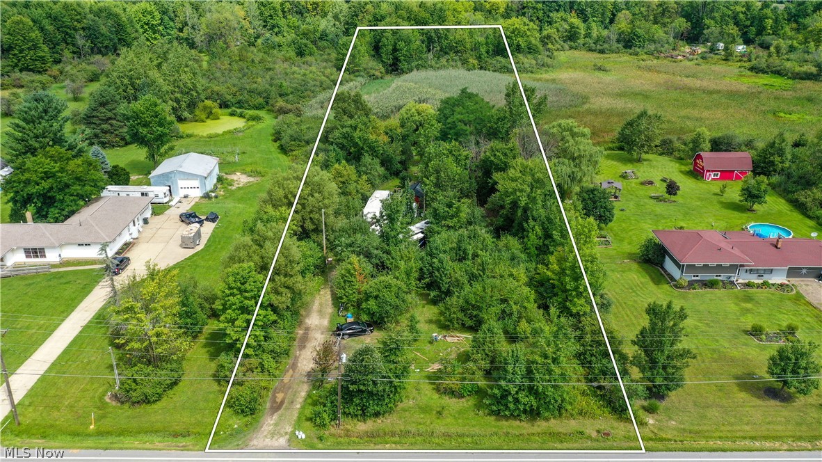 3237 State Route 82 Highway Mantua OH 44255