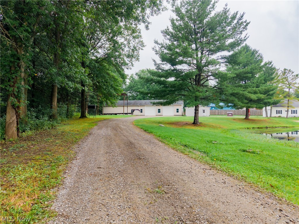 357 State Road Warren OH 44483