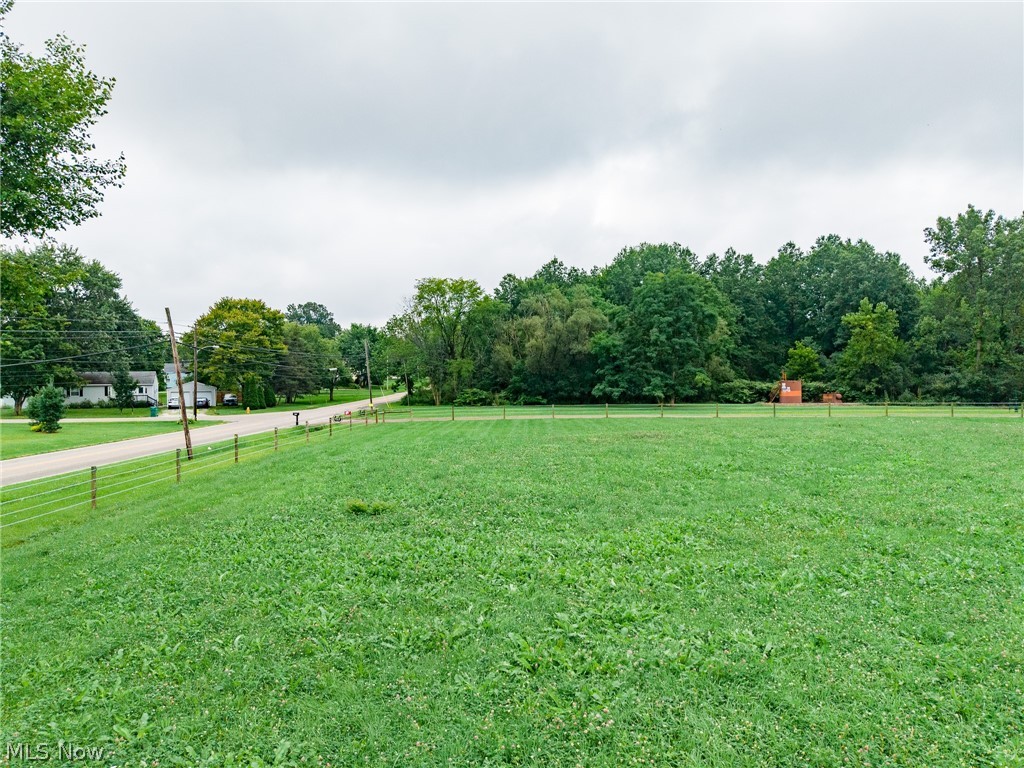 357 State Road Warren OH 44483
