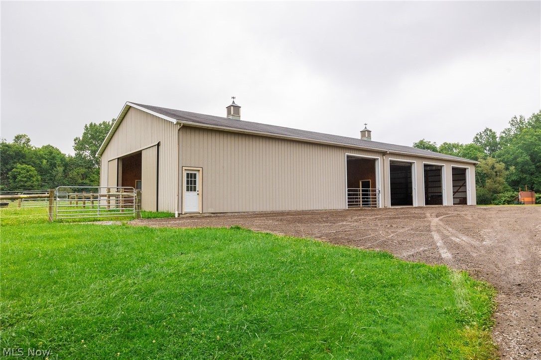 357 State Road Warren OH 44483