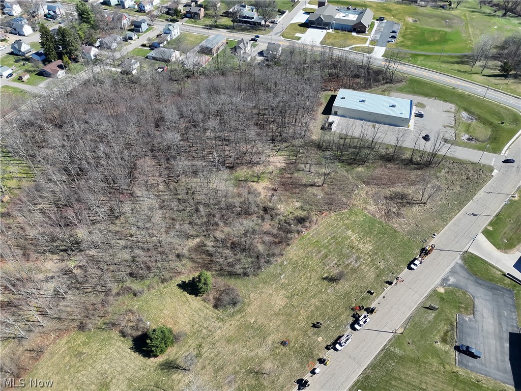 V/l Enterprise Circle Louisville OH 44641