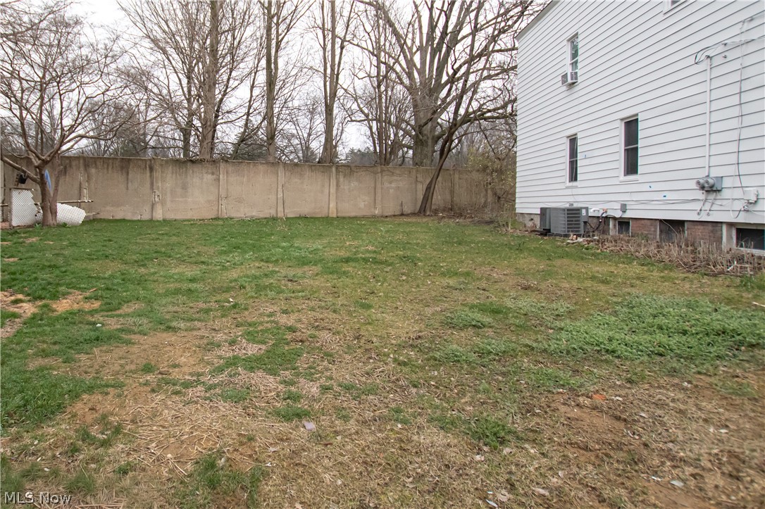 1915 E 123rd Street Cleveland OH 44106