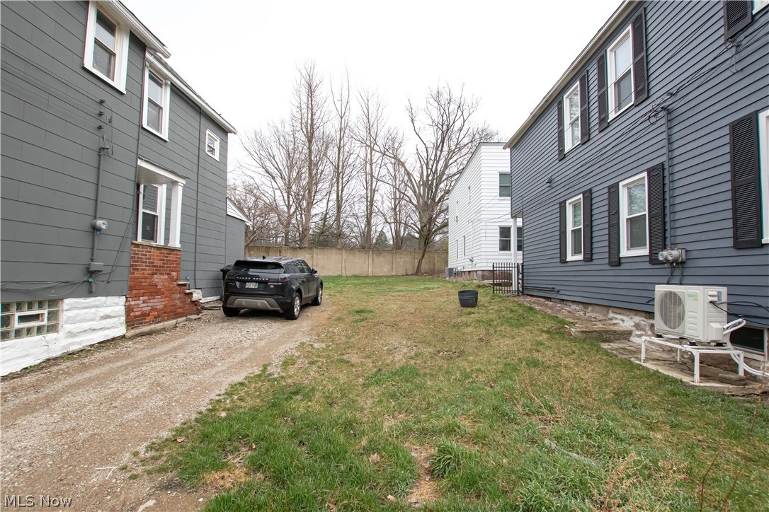 1915 E 123rd Street Cleveland OH 44106