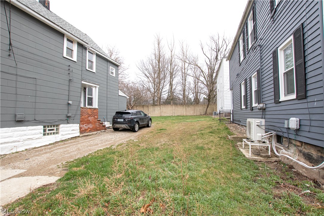 1915 E 123rd Street Cleveland OH 44106