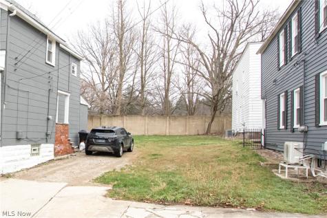 1915 E 123rd Street Cleveland OH 44106