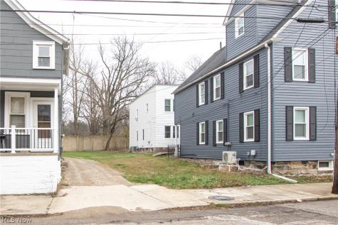 1915 E 123rd Street Cleveland OH 44106