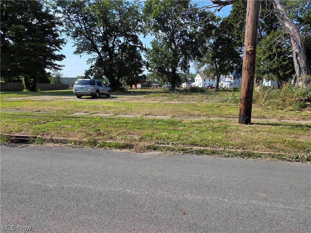4823 Mckinley Avenue Ashtabula OH 44004
