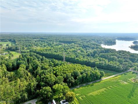 Oyster Road North Benton OH 44601