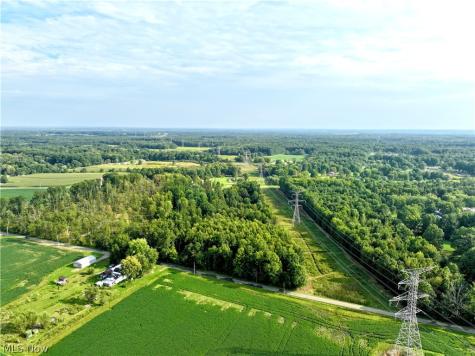 Oyster Road North Benton OH 44601