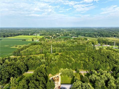 Oyster Road North Benton OH 44601