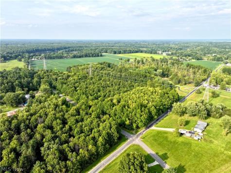 Oyster Road North Benton OH 44601