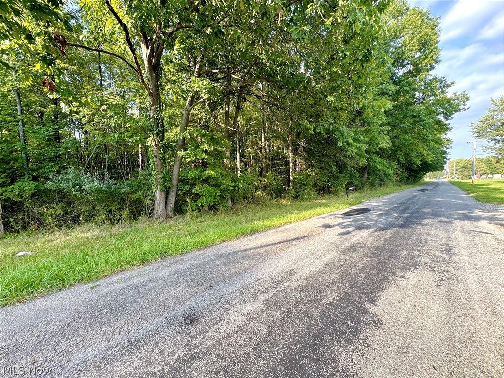 Oyster Road North Benton OH 44601