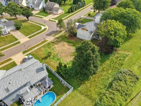 2238 Canterbury Circle Akron OH 44319