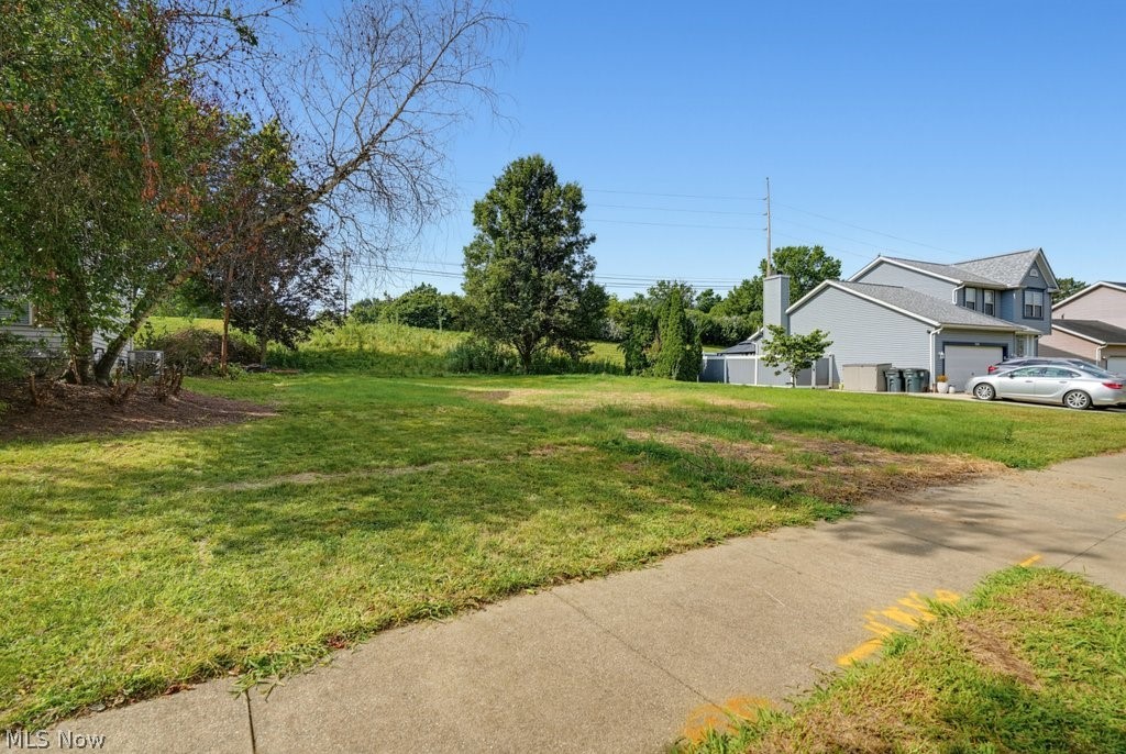 2238 Canterbury Circle Akron OH 44319