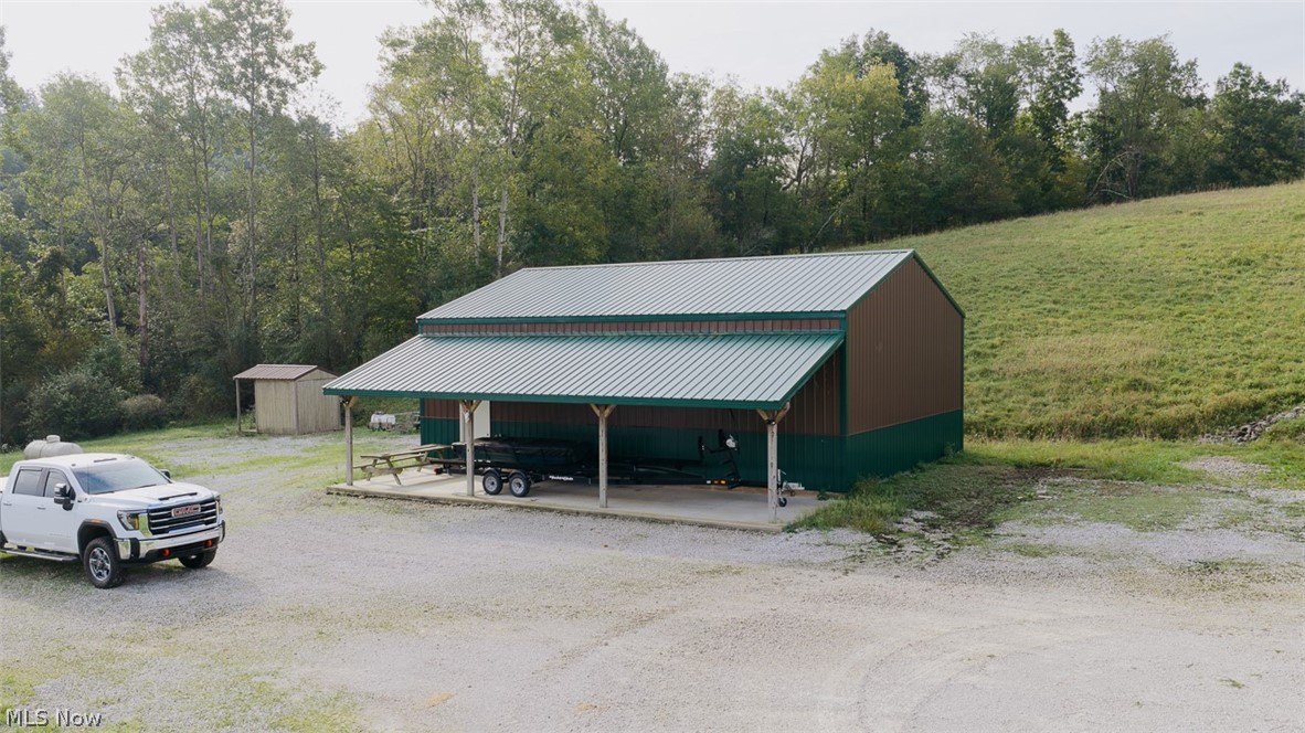1258 Panda Road SE Carrollton OH 44615