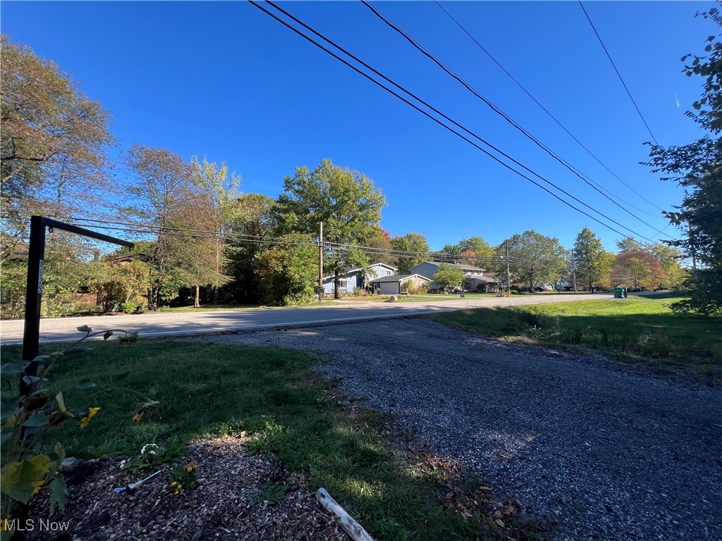 8625 Bainbridge Road Chagrin Falls OH 44023