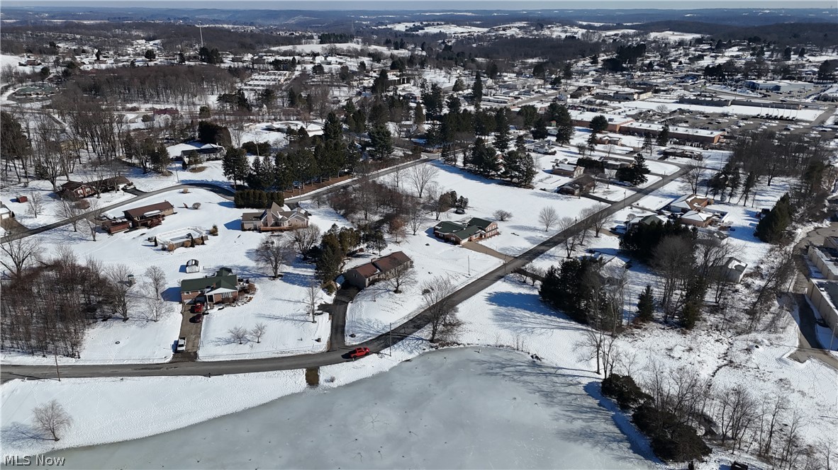 48661 Lakeview Circle East Liverpool OH 43920