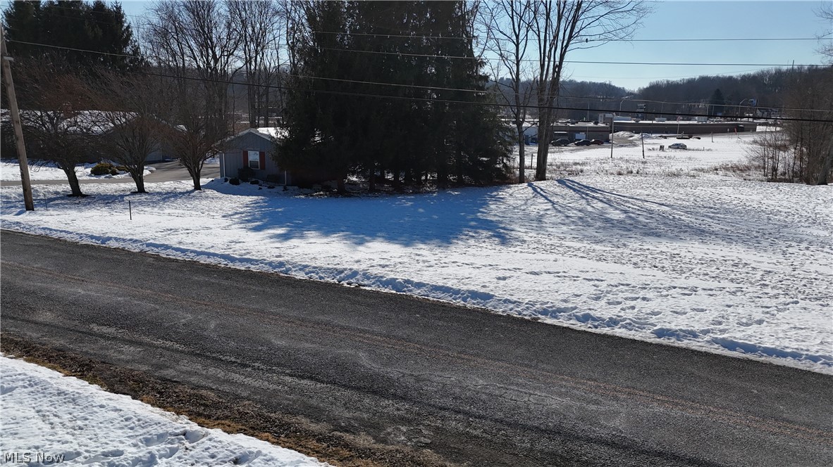 48661 Lakeview Circle East Liverpool OH 43920