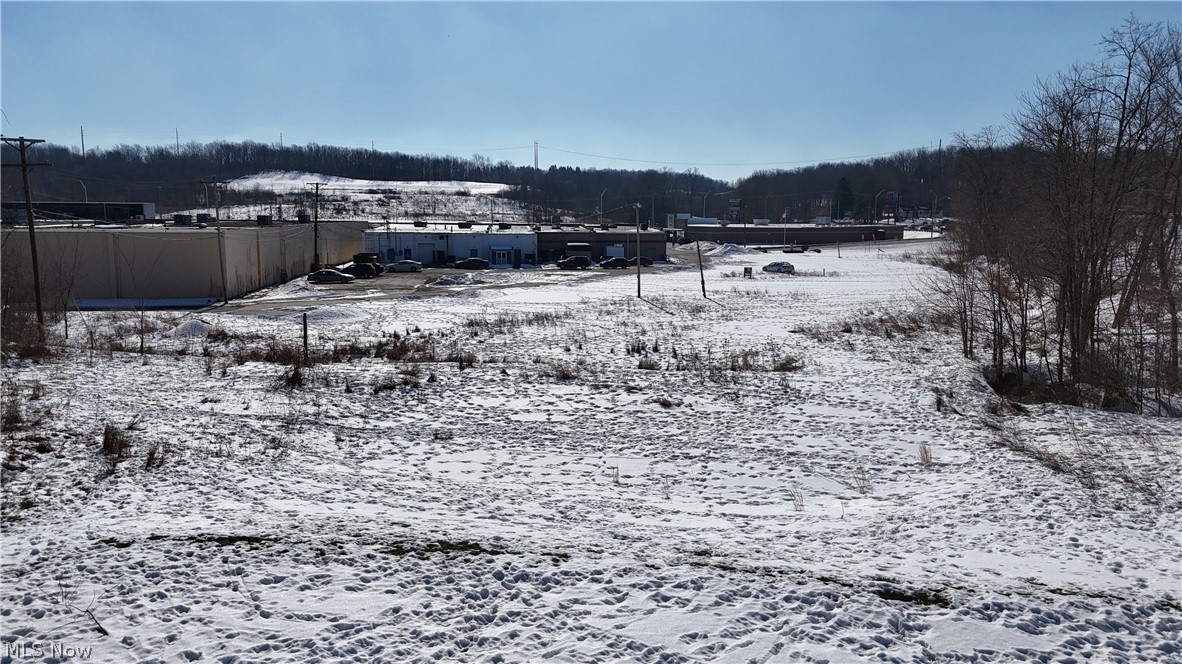 48661 Lakeview Circle East Liverpool OH 43920