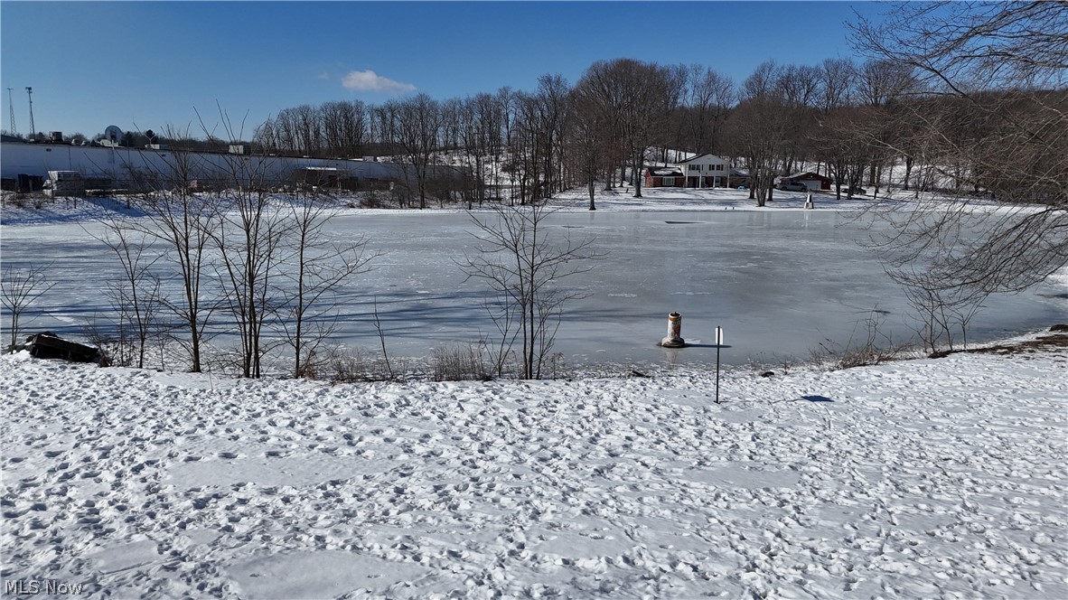 48661 Lakeview Circle East Liverpool OH 43920