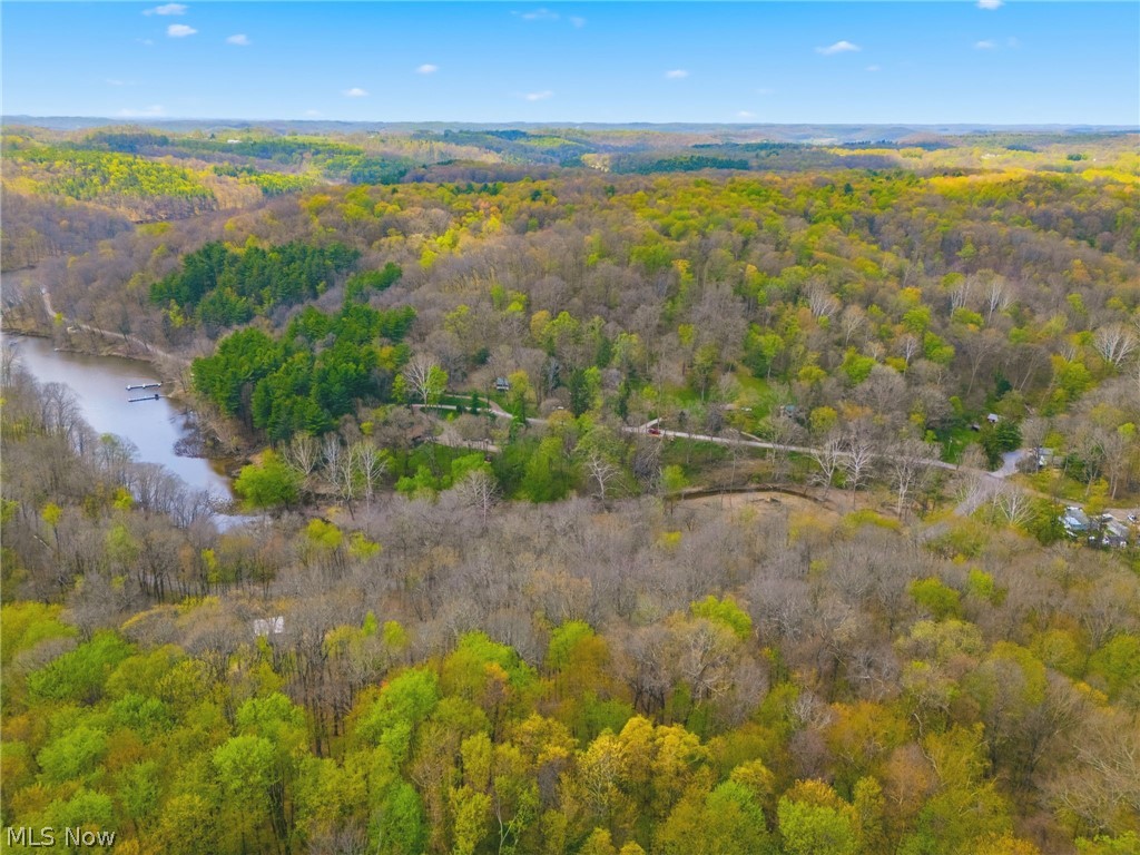 7166 Dove Road SW Carrollton OH 44615