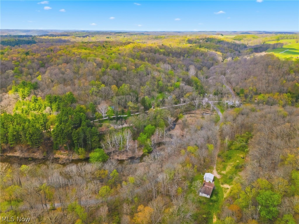 7166 Dove Road SW Carrollton OH 44615