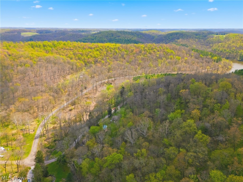7166 Dove Road SW Carrollton OH 44615