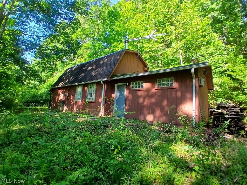 868 Township Road 278 Bergholz OH 43908