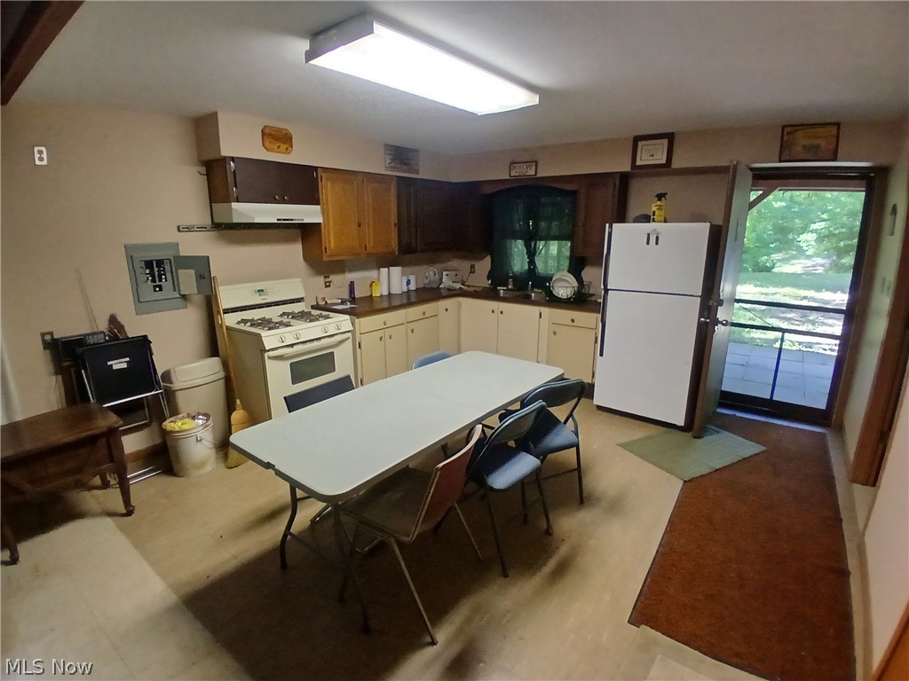 868 Township Road 278 Bergholz OH 43908