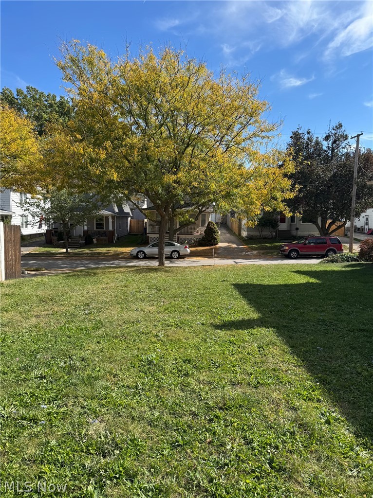 1486 Hopkins Avenue Lakewood OH 44107