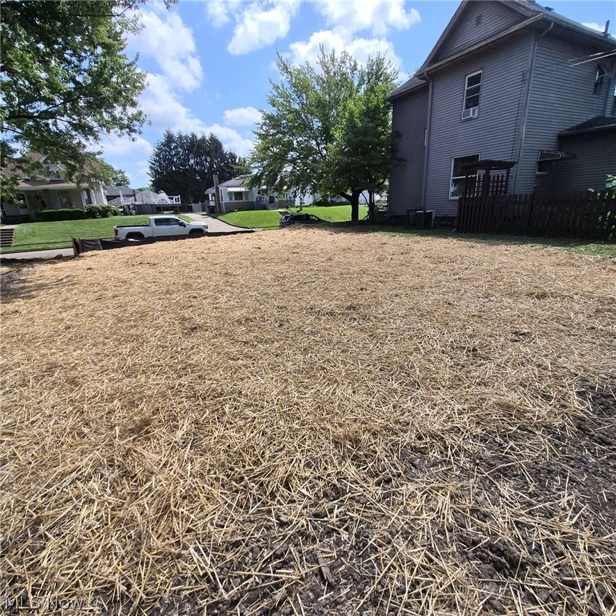 309 S 10th Coshocton OH 43812