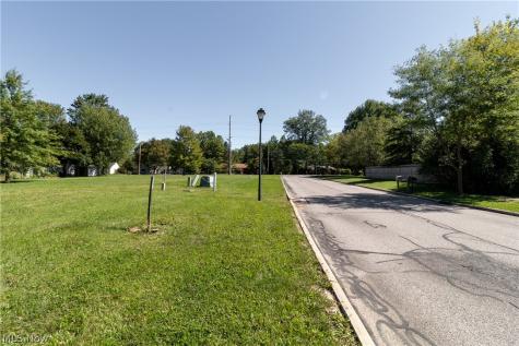 V/l Spruce Drive Oberlin OH 44074