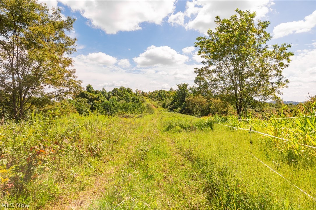 Putney Ridge Road Quaker City OH 43773