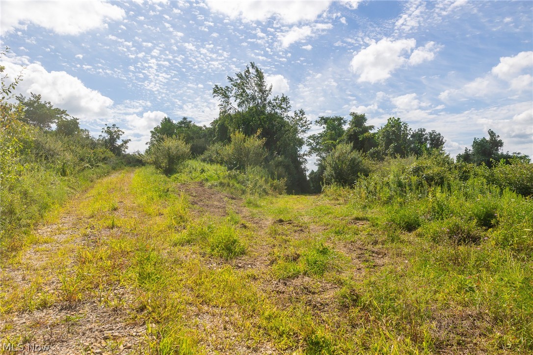 Putney Ridge Road Quaker City OH 43773