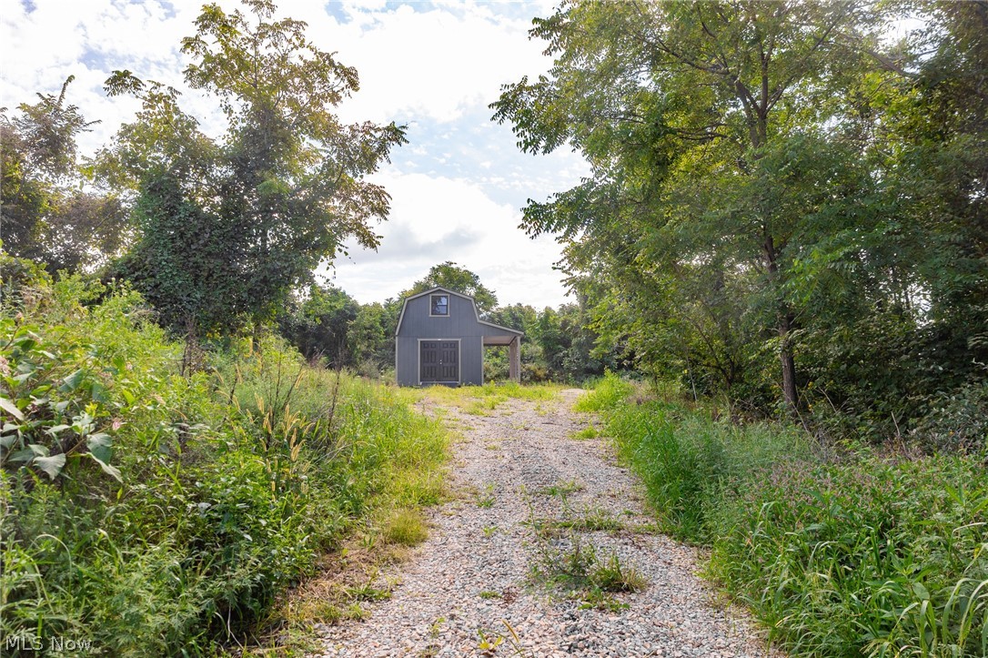 Putney Ridge Road Quaker City OH 43773