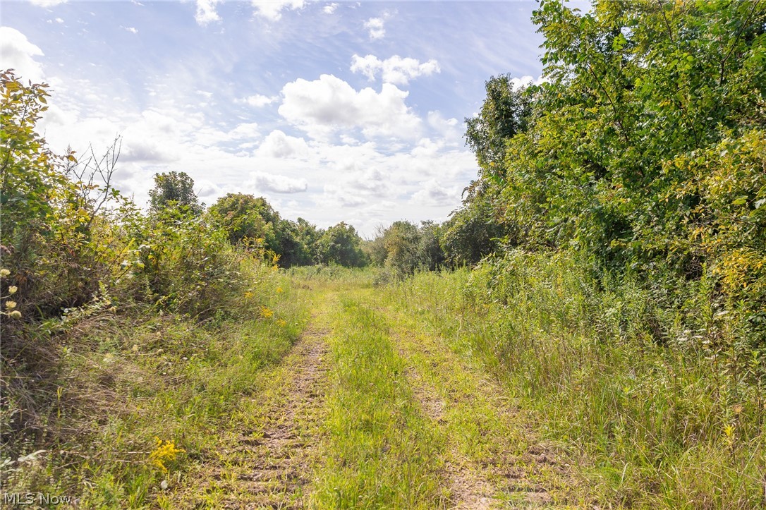 Putney Ridge Road Quaker City OH 43773