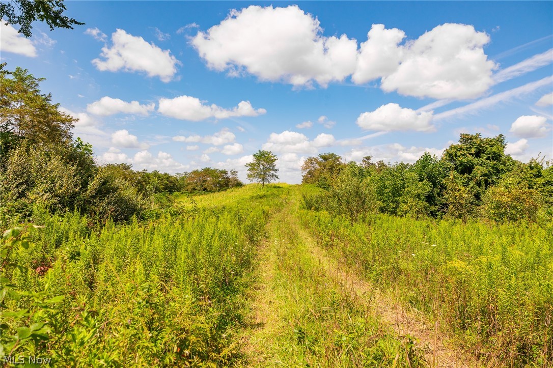 Putney Ridge Road Quaker City OH 43773