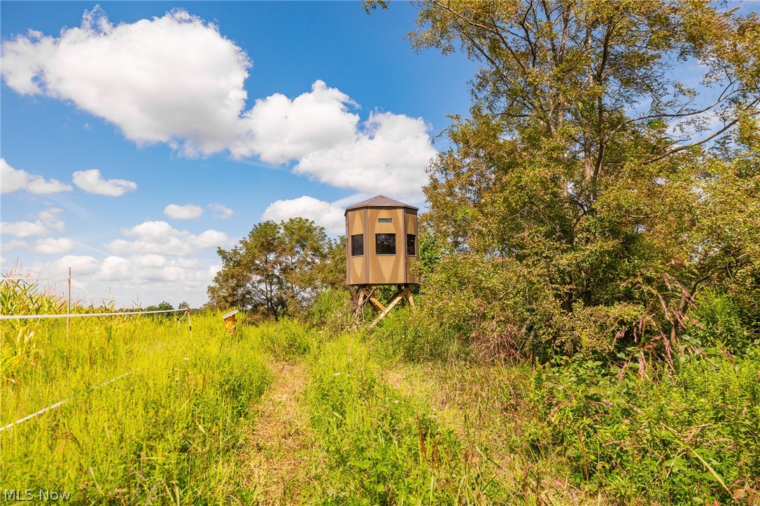 Putney Ridge Road Quaker City OH 43773